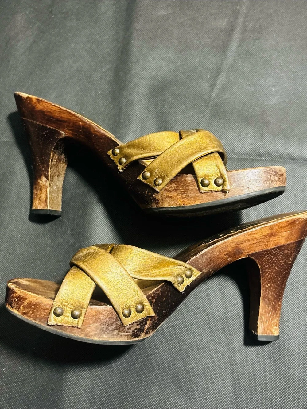 Y2K Wooden Platform Heels Gold Leather Twist Strap Size 7 By Nomi